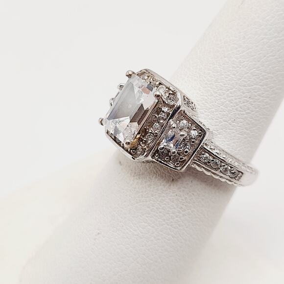 Vintage PJM 925 Sterling Silver Ring – Emerald-Cut Quartz/CZ – Size 7 - Picture 4 of 10